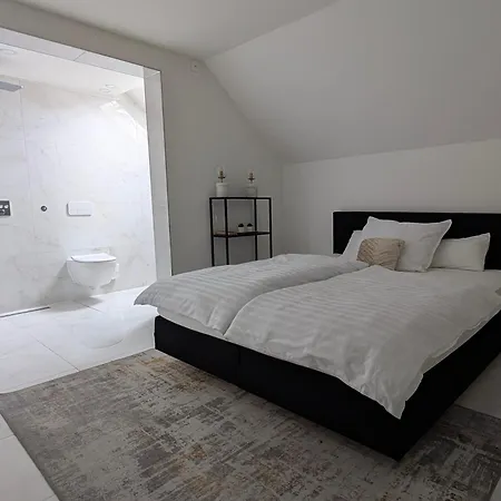 Apartment Luxrem 5 Skyline *
