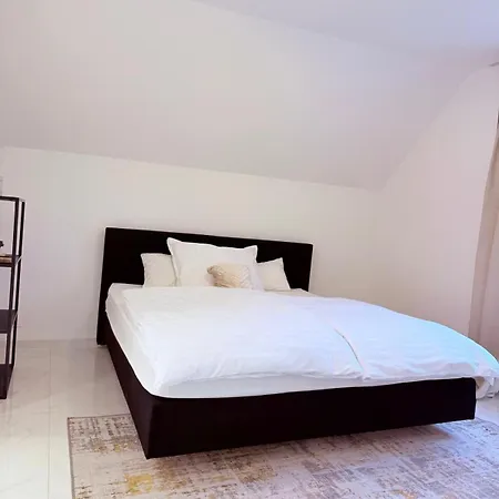 Apartment Luxrem 5 Skyline *