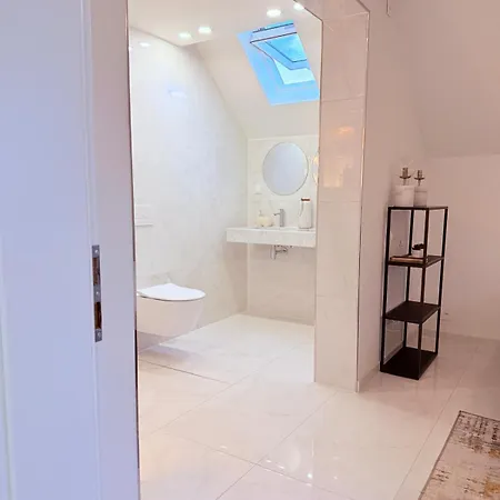 Luxrem-De 5 Apartments Bienne